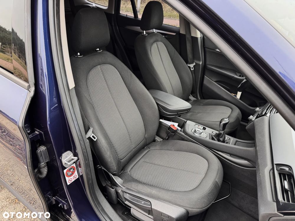 BMW X1 sDrive18d - 8