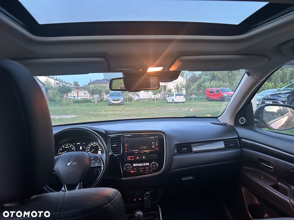 Mitsubishi Outlander 2.0 Intense + SDA 4WD CVT - 5