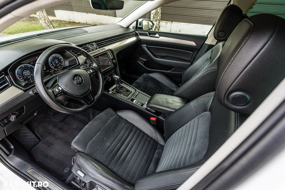Volkswagen Passat Variant 2.0 TDI DSG R Executive - 16