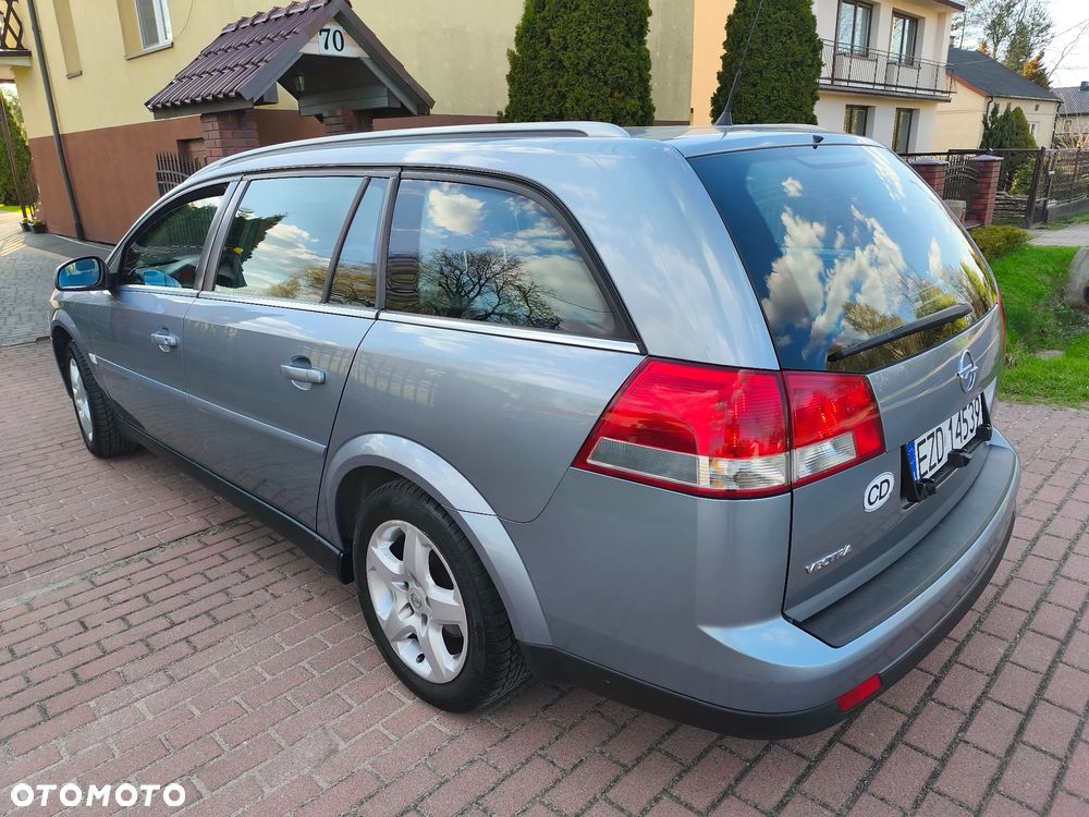 Opel Vectra 1.8 Essentia - 4