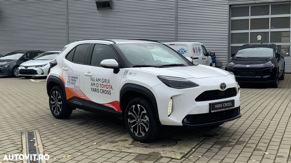 Toyota Yaris Cross 1.5 VVT-i HSD 116 4x4 HEV Dynamic - 17