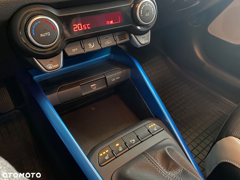 Kia Stonic 1.2 L - 15