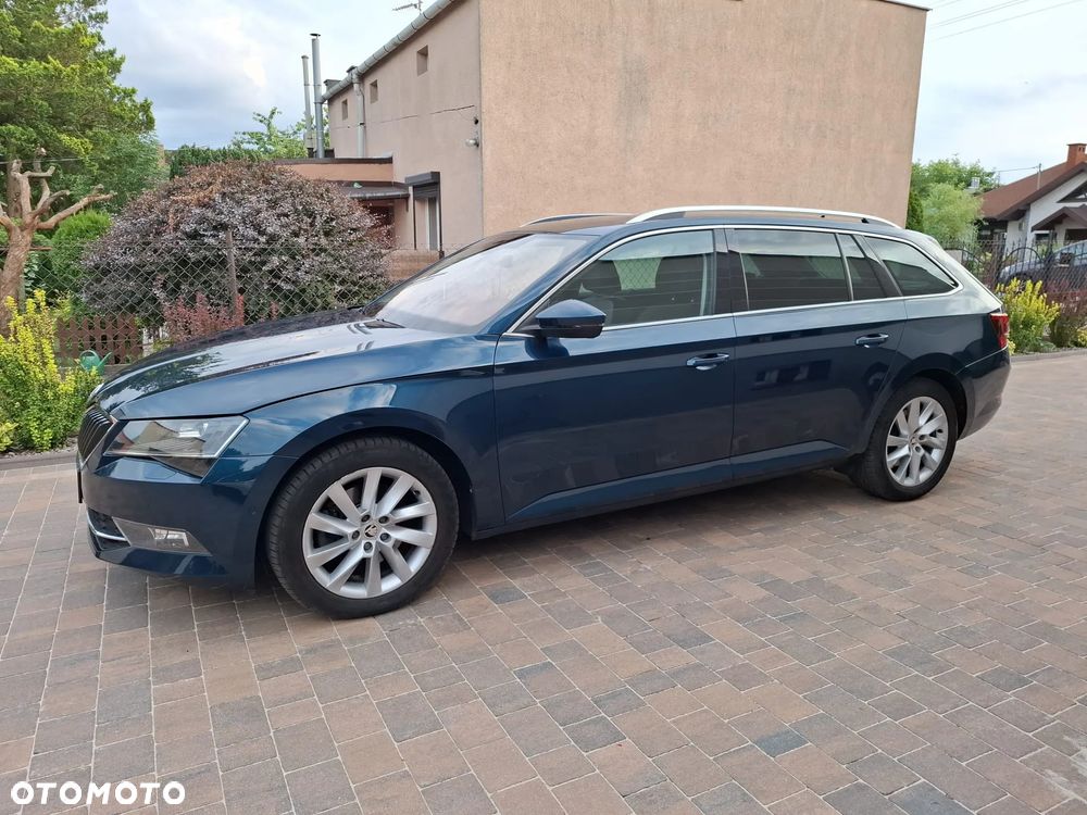 Skoda Superb 2.0 TDI DSG Style - 17