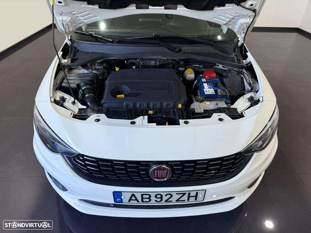 Fiat Tipo Station Wagon 1.3 M-Jet Lounge - 46