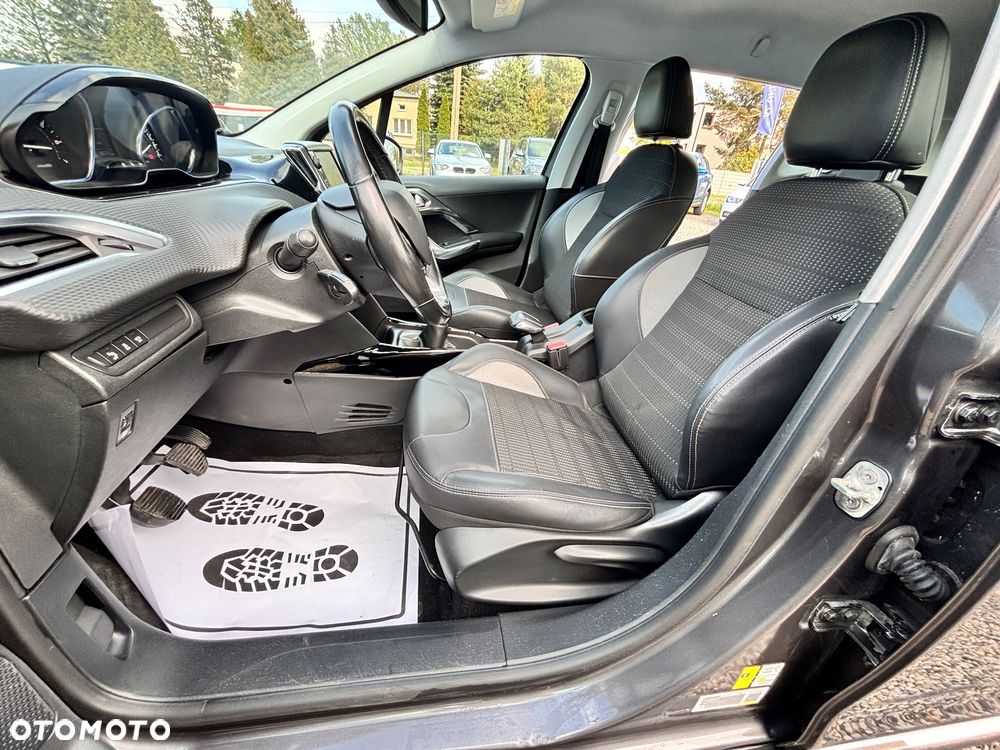 Peugeot 2008 PureTech 110 Stop&Start Allure - 19