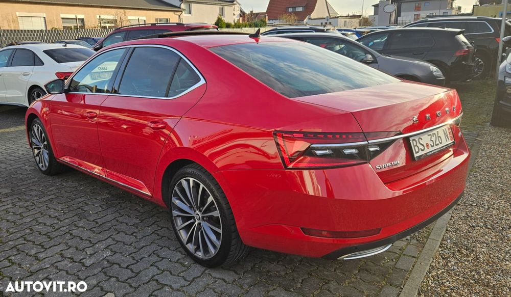 Skoda Superb 2.0 TDI 4X4 DSG L&K - 33