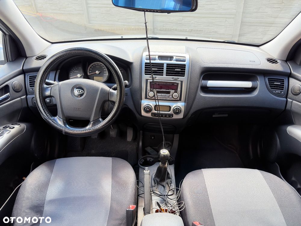 Kia Sportage 2.0 Tour + - 12