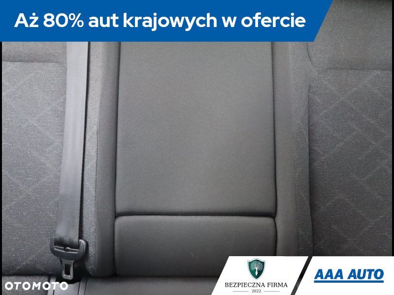 Volkswagen Golf - 10