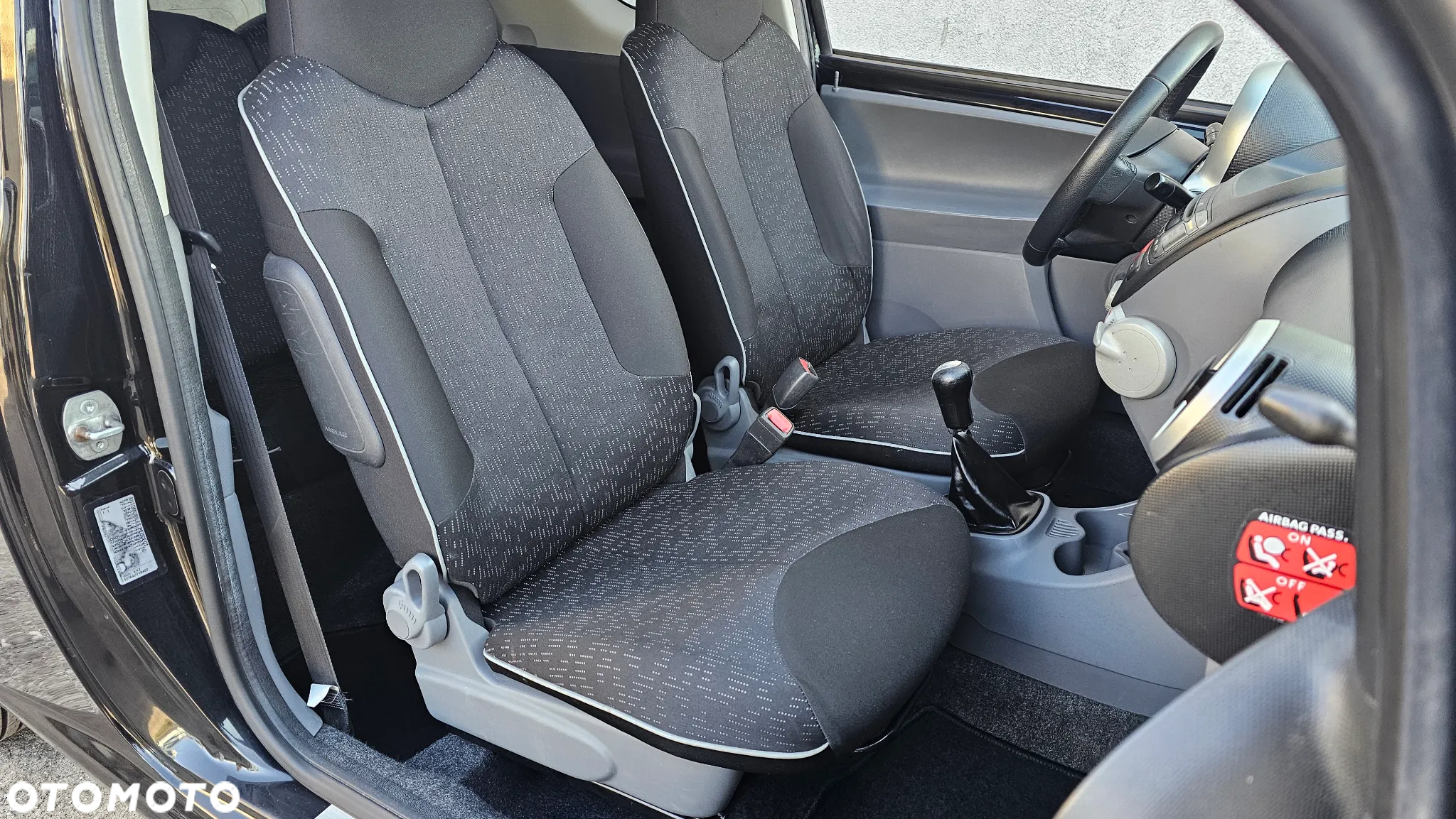 Peugeot 107 - 23