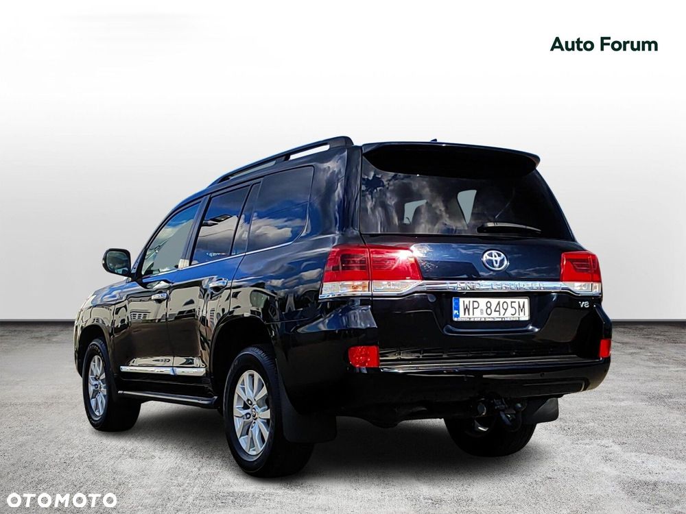 Toyota Land Cruiser - 3