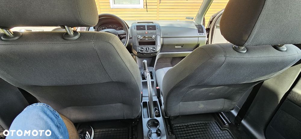 Volkswagen Polo 1.4 16V Comfortline - 15