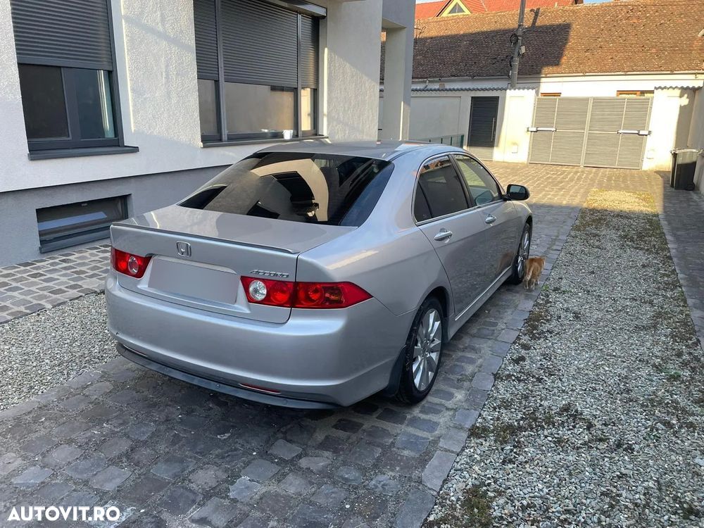 Honda Accord 2.2i-CTDi 4 Door LS - 5