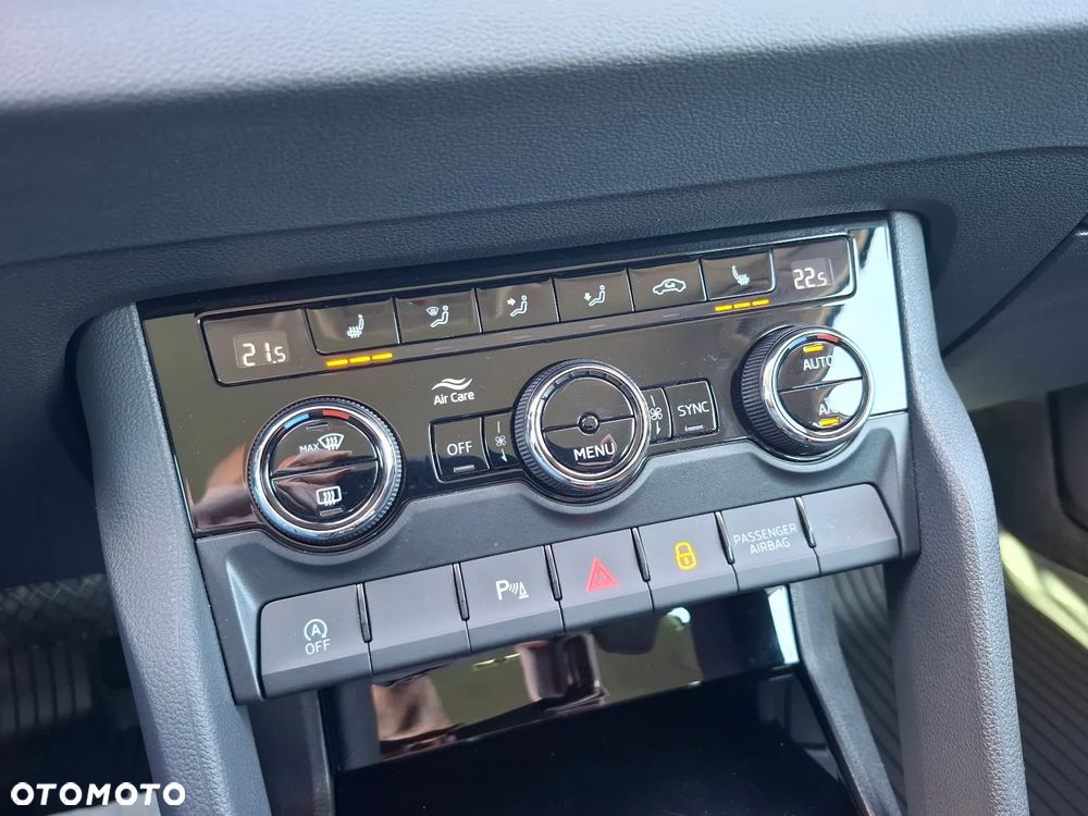 Skoda Karoq 1.5 TSI ACT Selection DSG - 28