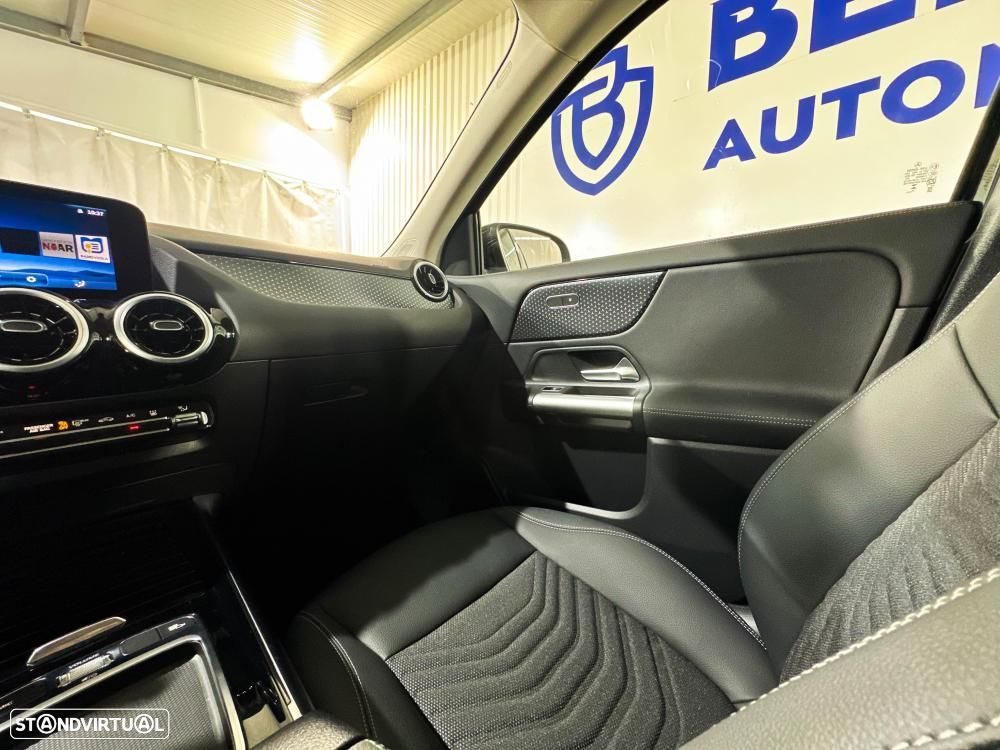 Mercedes-Benz GLA 250 e 8G-DCT Progressive - 24