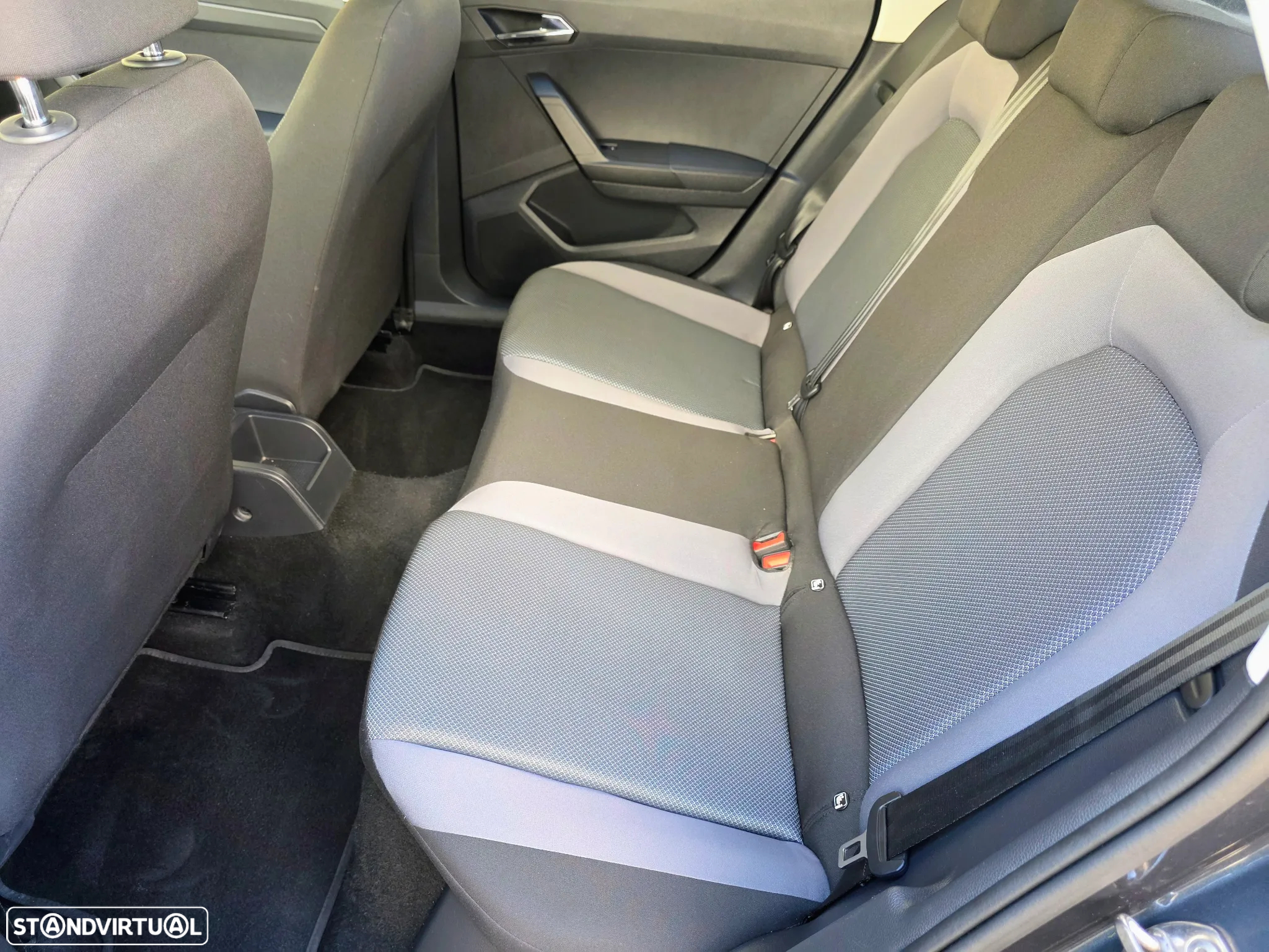 SEAT Arona 1.0 TSI Style - 49