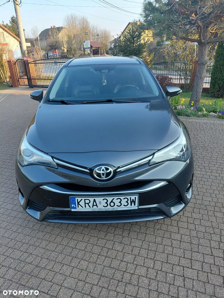 Toyota Avensis 1.8 Prestige - 1