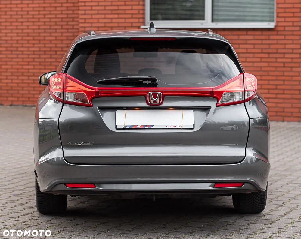 Honda Civic 1.8 i-VTEC Executive Black Edition - 15