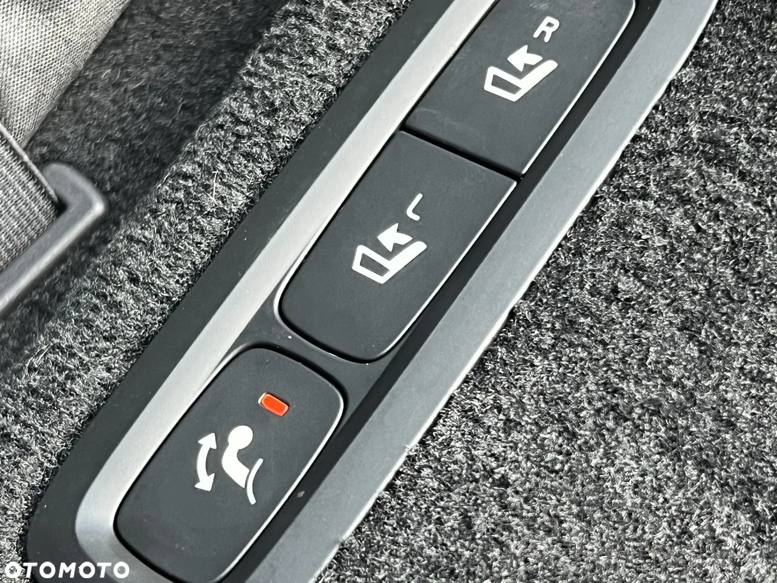 Volvo V90 D5 AWD R-Design - 22