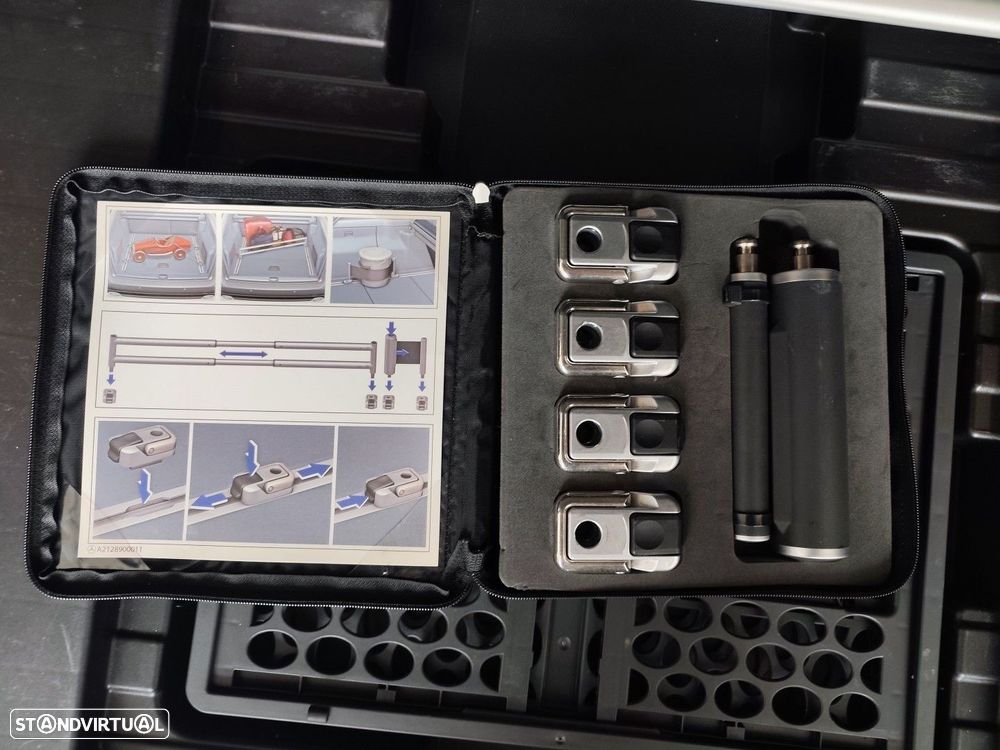 Mercedes-Benz E 250 BlueTEC Elegance Auto. - 17