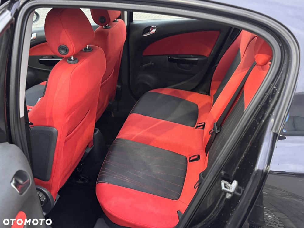 Opel Corsa 1.2 16V Cosmo - 10