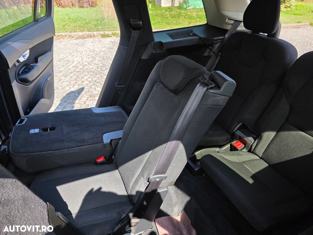 Volvo XC 90 D5 AWD Geartronic Kinetic - 10