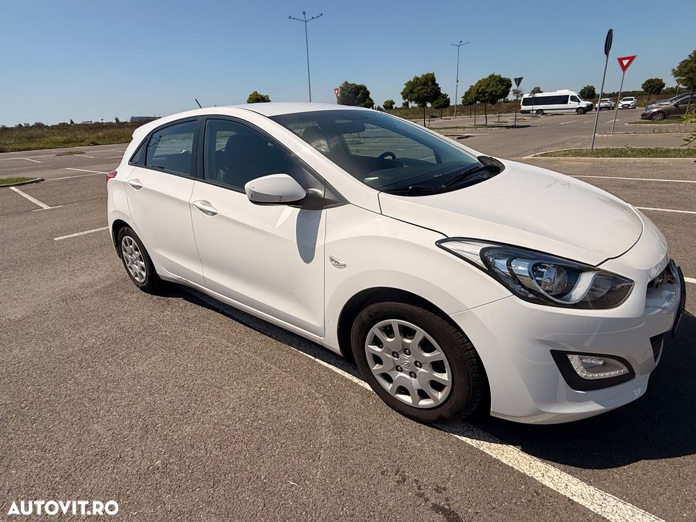 Hyundai i30 1.6 CRDI Comfort - 4