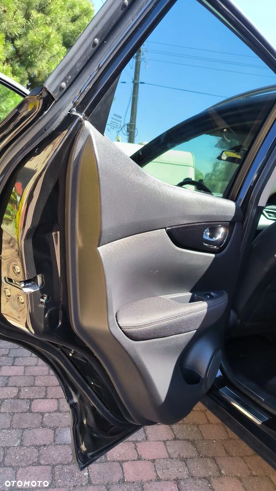 Nissan Qashqai 1.6 DCi Xtronic ACENTA - 29