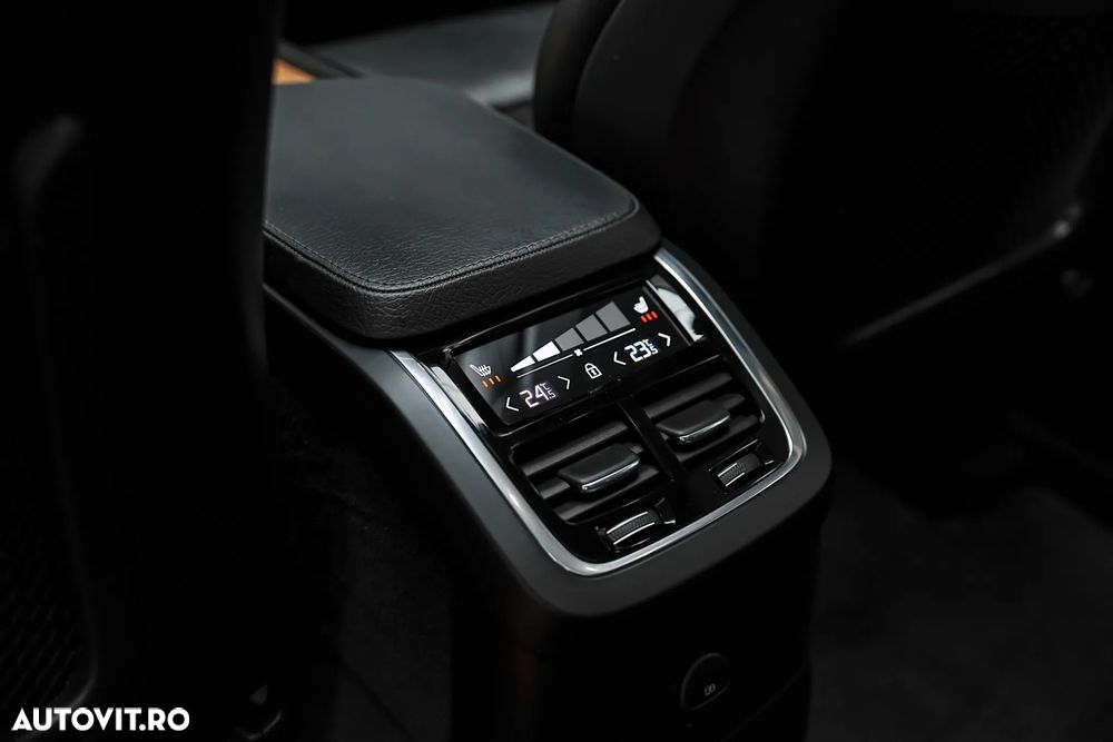 Volvo XC 90 T8 AWD Recharge Geartronic Inscription - 37