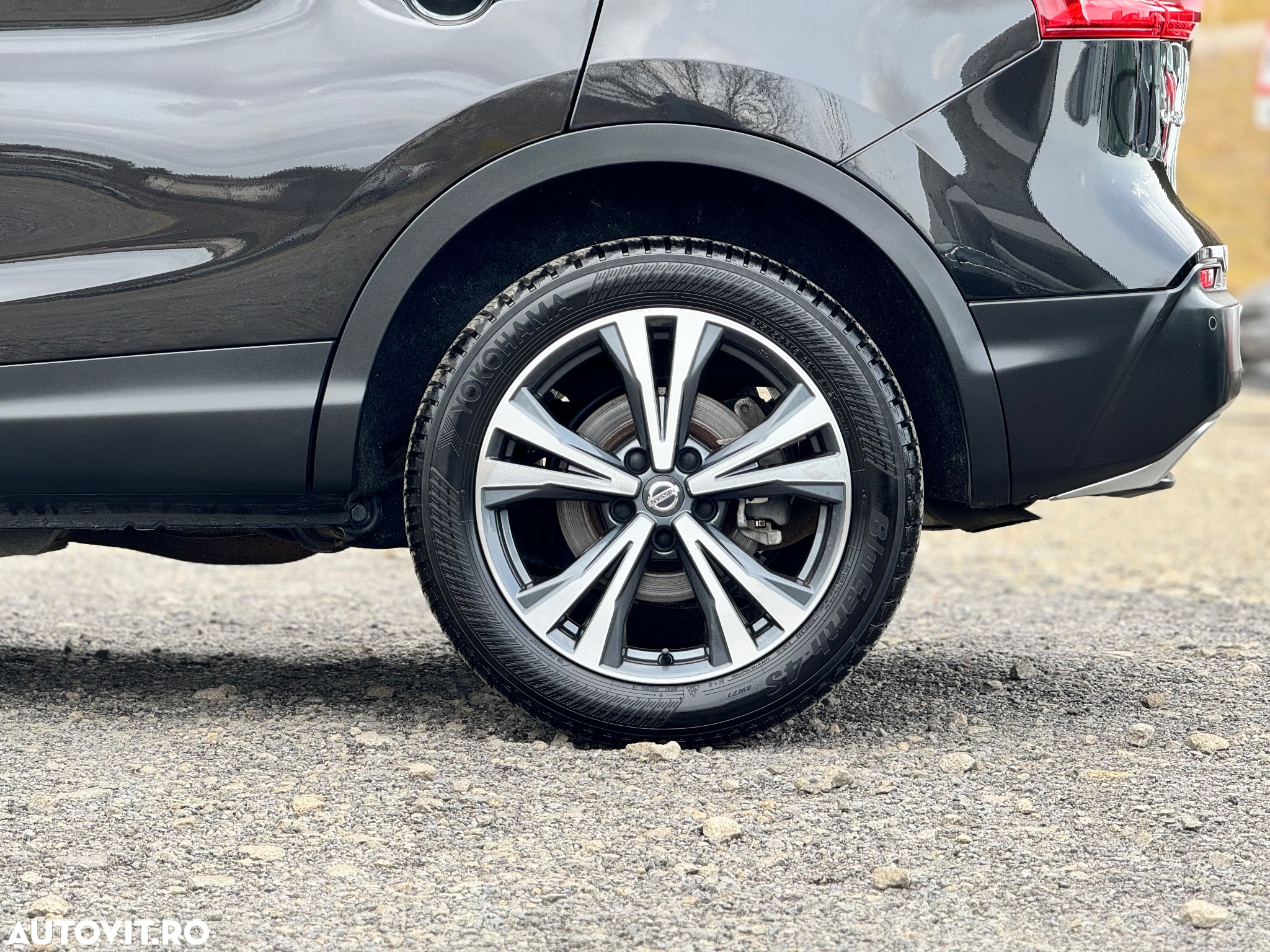 Nissan Qashqai 1.6 DCI Xtronic TEKNA - 10