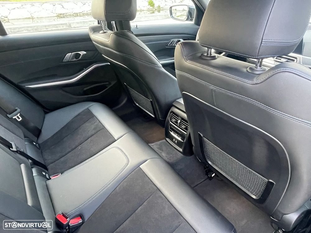BMW 330 e Aut. M Sport - 35