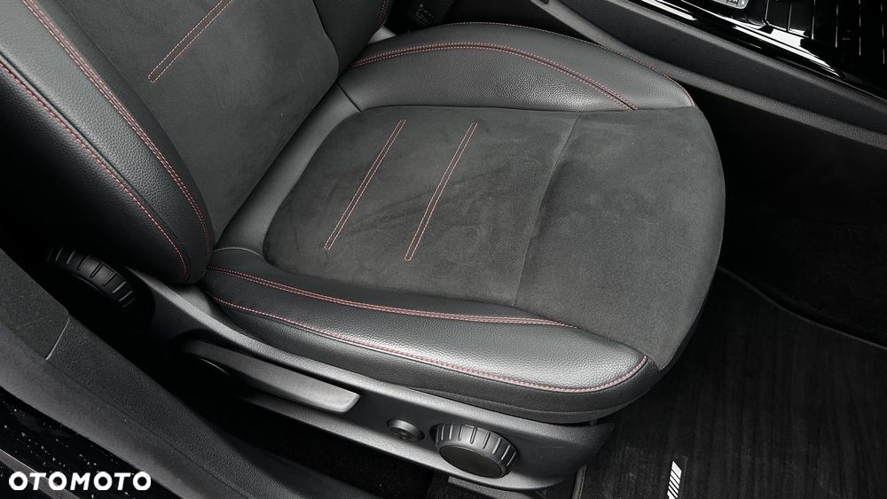 Mercedes-Benz CLA 200 AMG Line 7G-DCT - 24