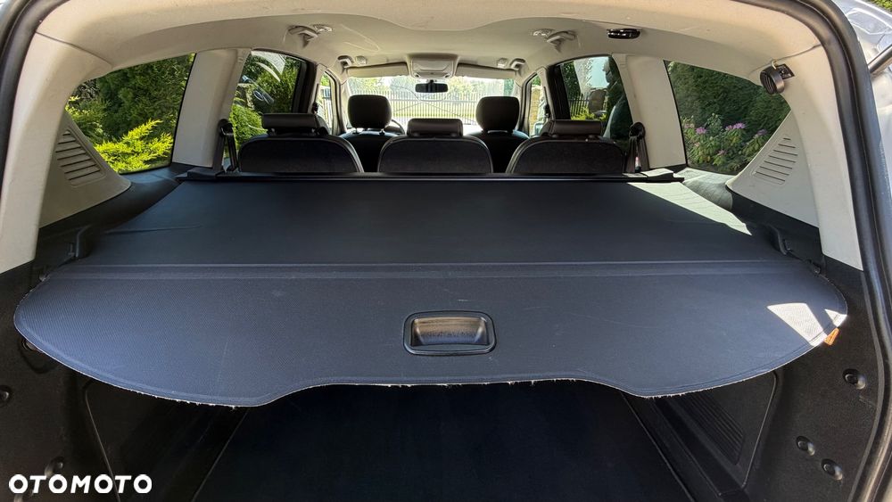 Ford S-Max - 19