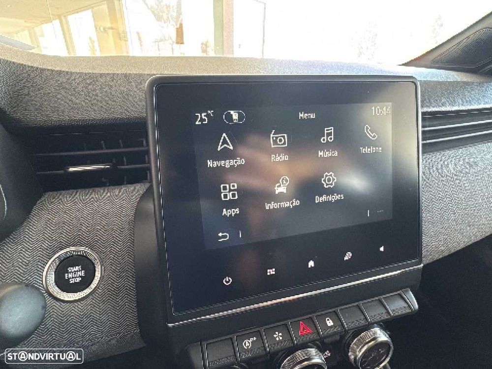 Renault Clio 1.0 TCe Techno — fotografia 14