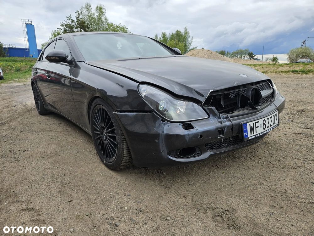 Mercedes-Benz CLS - 6