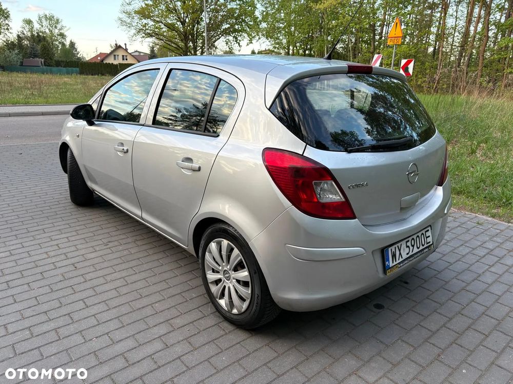 Opel Corsa 1.2 16V Cosmo - 20