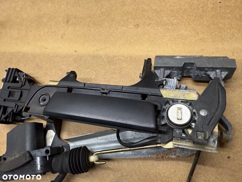 STACYJKA BMW E34 E32 LIFT ZESTAW WKŁADEK KLAMKI KLUCZYK KLAMKA LEWA PRAWA ZAMEK TYŁ KLAPY M60 540i 740i V8 RARYTAS - 25