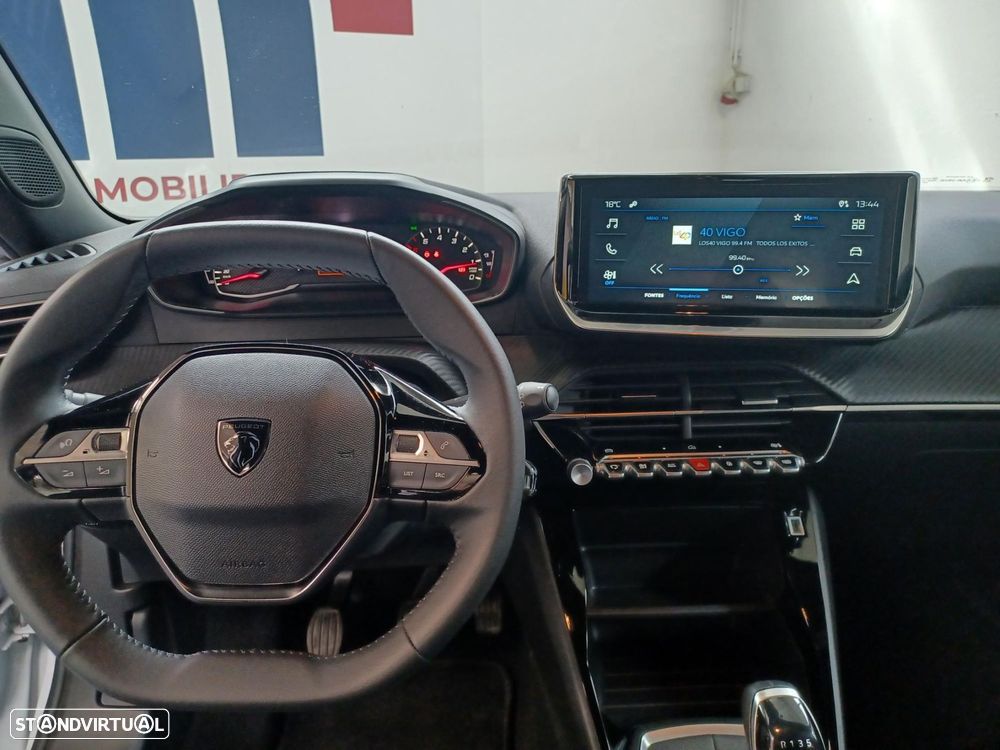 Peugeot 2008 1.2 PureTech Style - 10