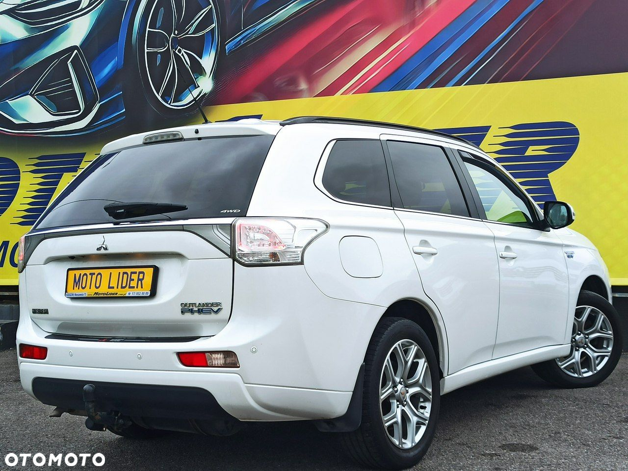 Mitsubishi Outlander - 6