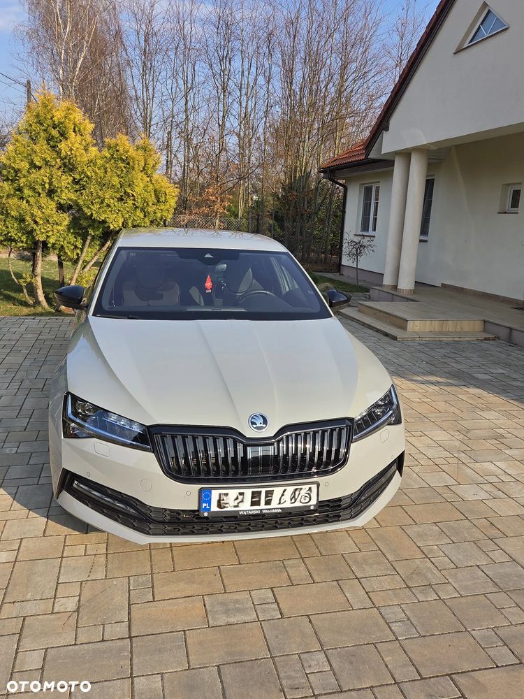 Skoda Superb 2.0 TDI SCR 4x4 Sportline DSG - 15