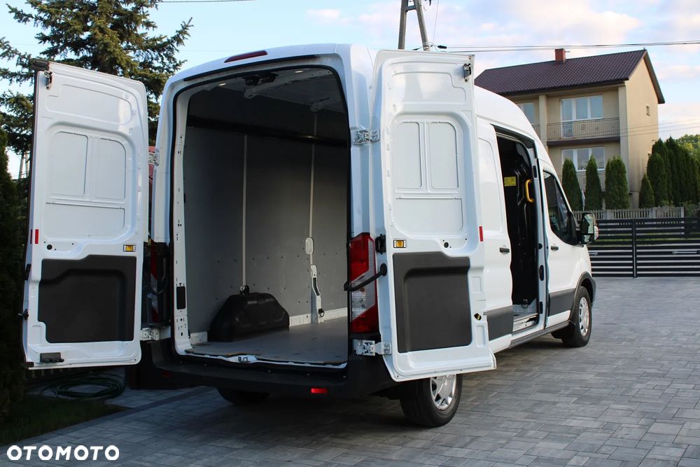 Ford Transit - 4