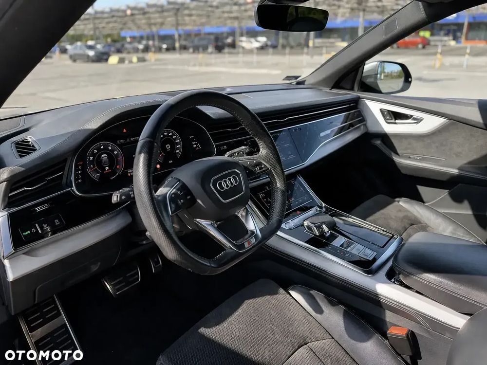 Audi Q8 - 7