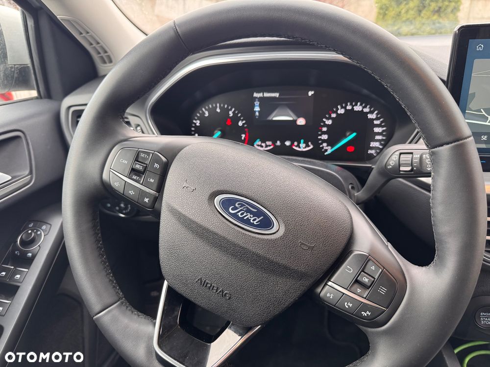 Ford Focus 1.0 EcoBoost Hybrid TITANIUM - 20