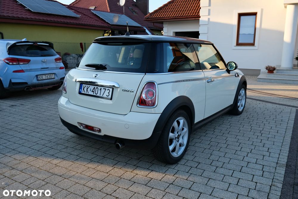 MINI Cooper Standard - 10