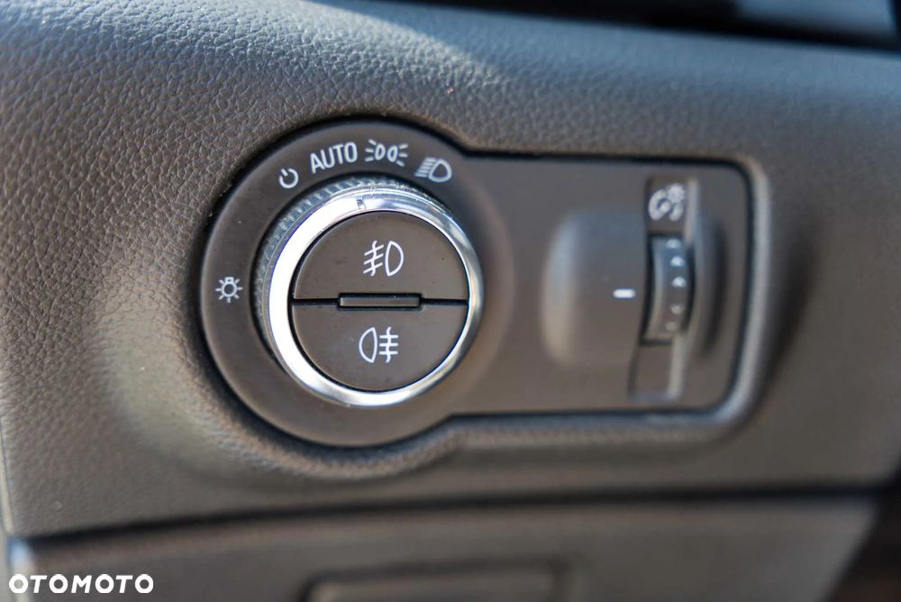 Opel Cascada 1.6 T Cosmo S&S EU6 - 16