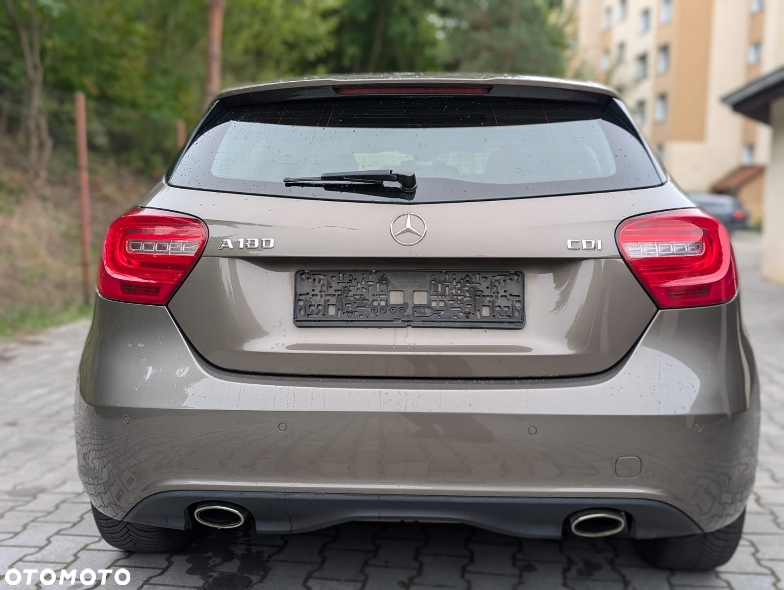 Mercedes-Benz Klasa A 180 CDI (BlueEFFICIENCY) 7G-DCT Style - 4