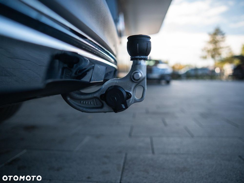 Mercedes-Benz Klasa E - 29