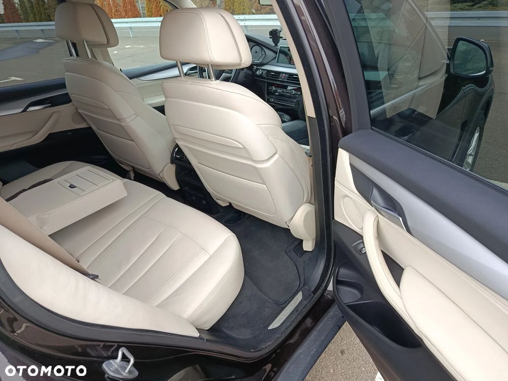 BMW X5 xDrive25d - 10