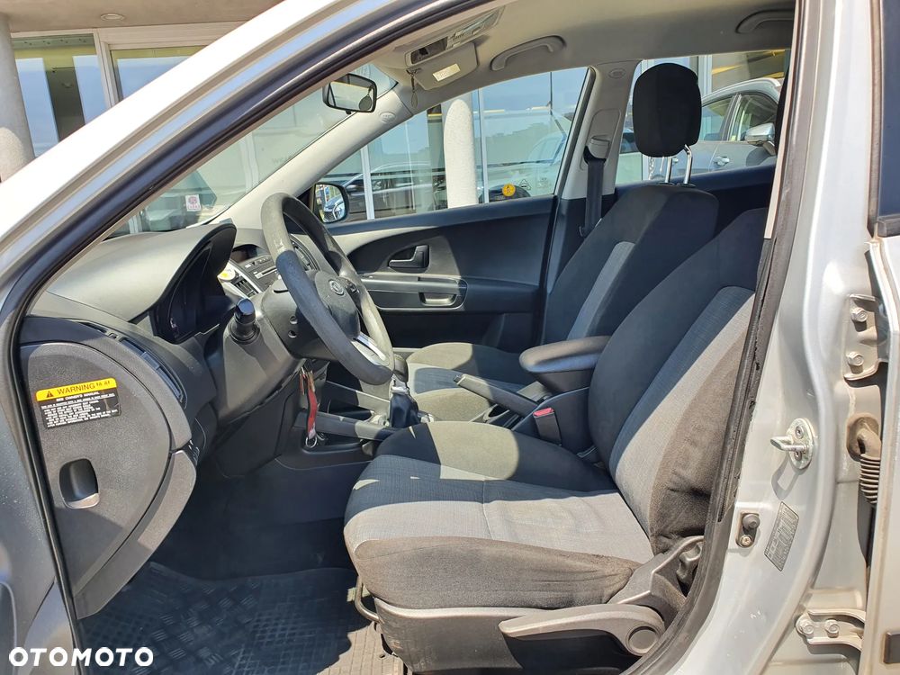 Kia Ceed 1.6 M - 14