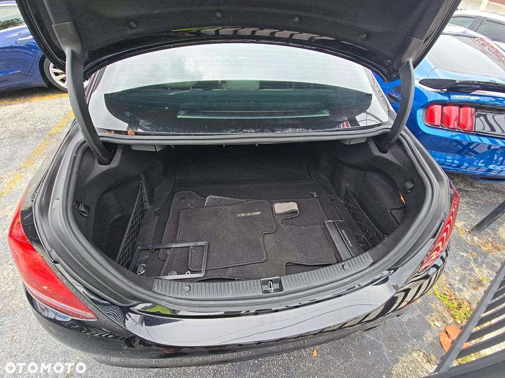 Mercedes-Benz Klasa C 300 4Matic 9G-TRONIC AMG Line - 10
