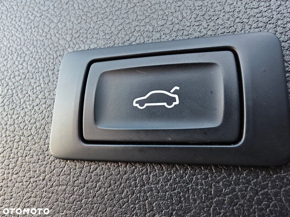 Audi A4 Avant 2.0 TDI quattro sport - 18